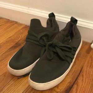 Steve Madden Sneakers